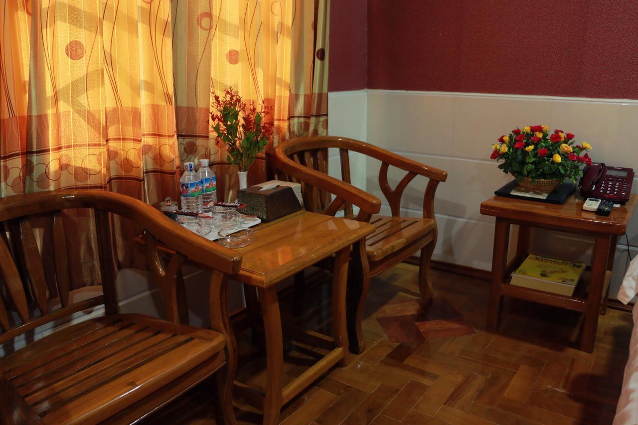 Hotel Shwe Pyi Tan Mandalaj Zewnętrze zdjęcie