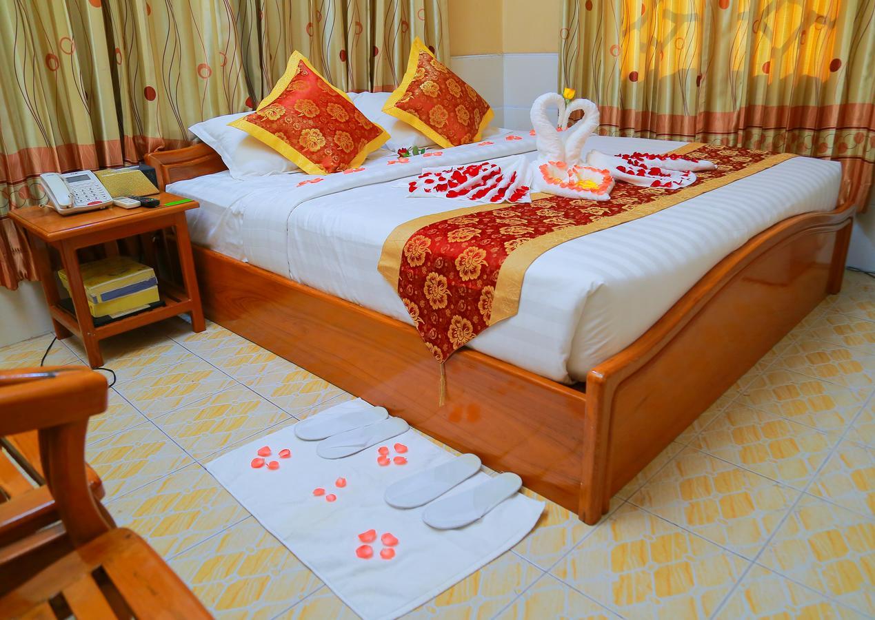 Hotel Shwe Pyi Tan Mandalaj Zewnętrze zdjęcie