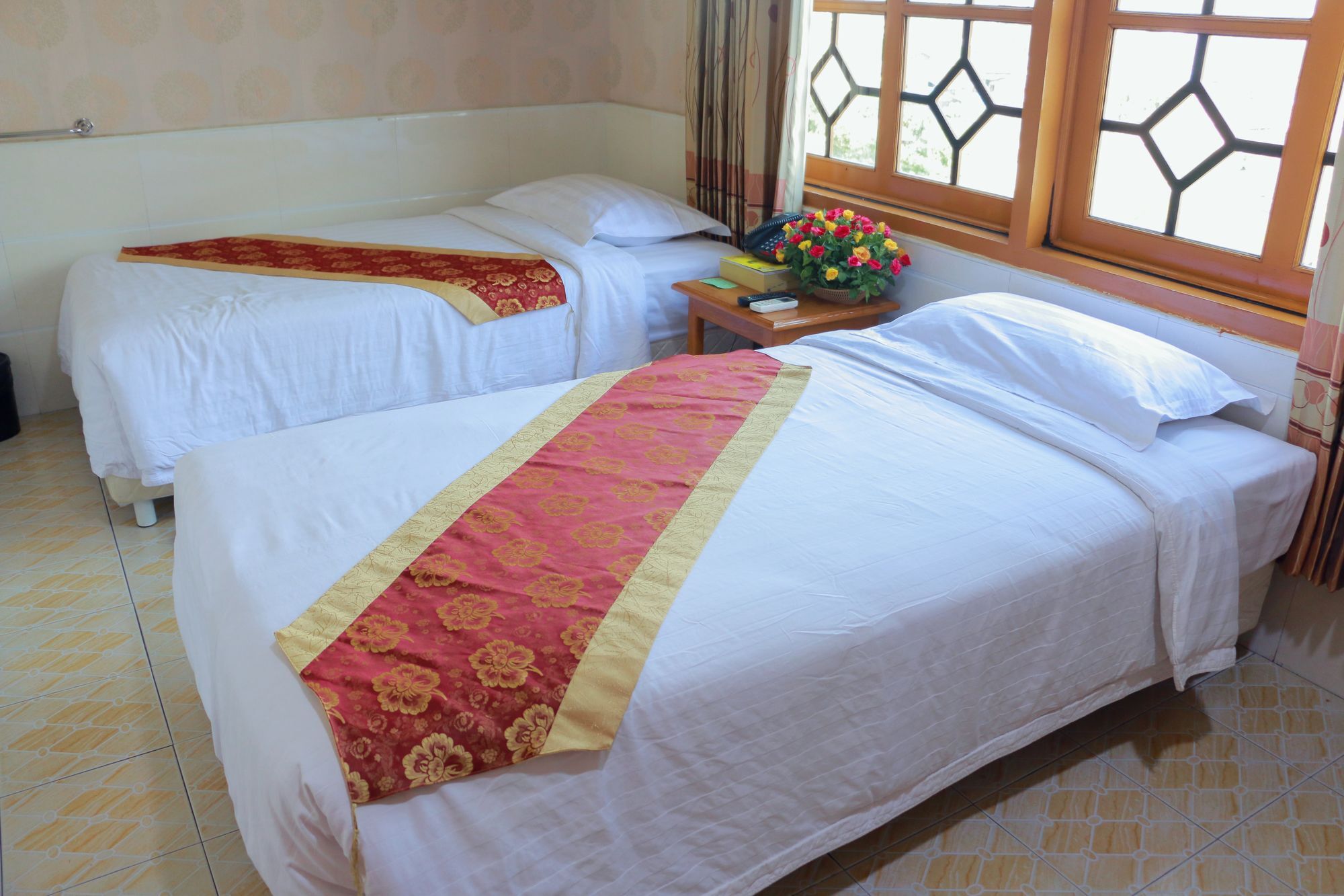 Hotel Shwe Pyi Tan Mandalaj Zewnętrze zdjęcie